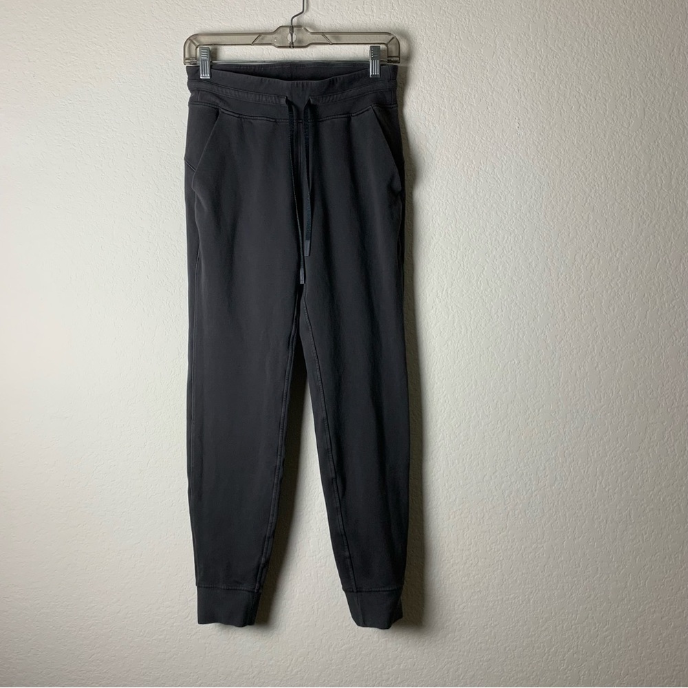 Lululemon womens gray ready to fleece drawstring joggers 6